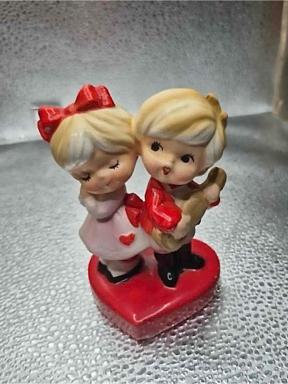 RARE Vintage Lefton Valentine Figurine - Cute MCM Blonde Couple playing Guitar